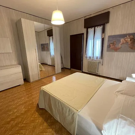 La Conchiglia Apartment *
